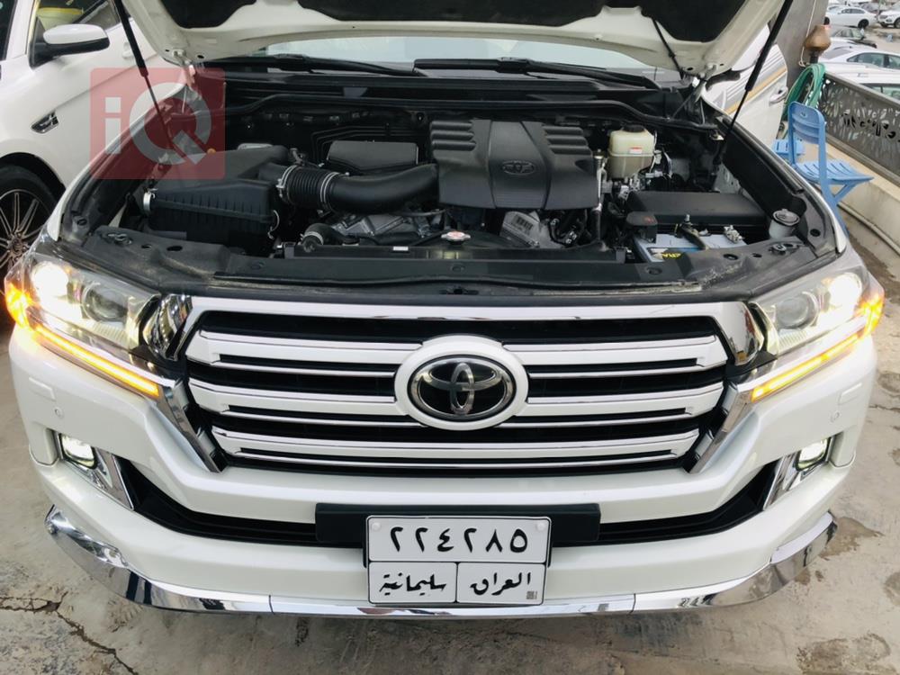 تويوتا لاندكروزر